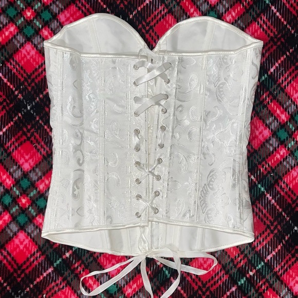 White, XS corset - Picture 2 of 2